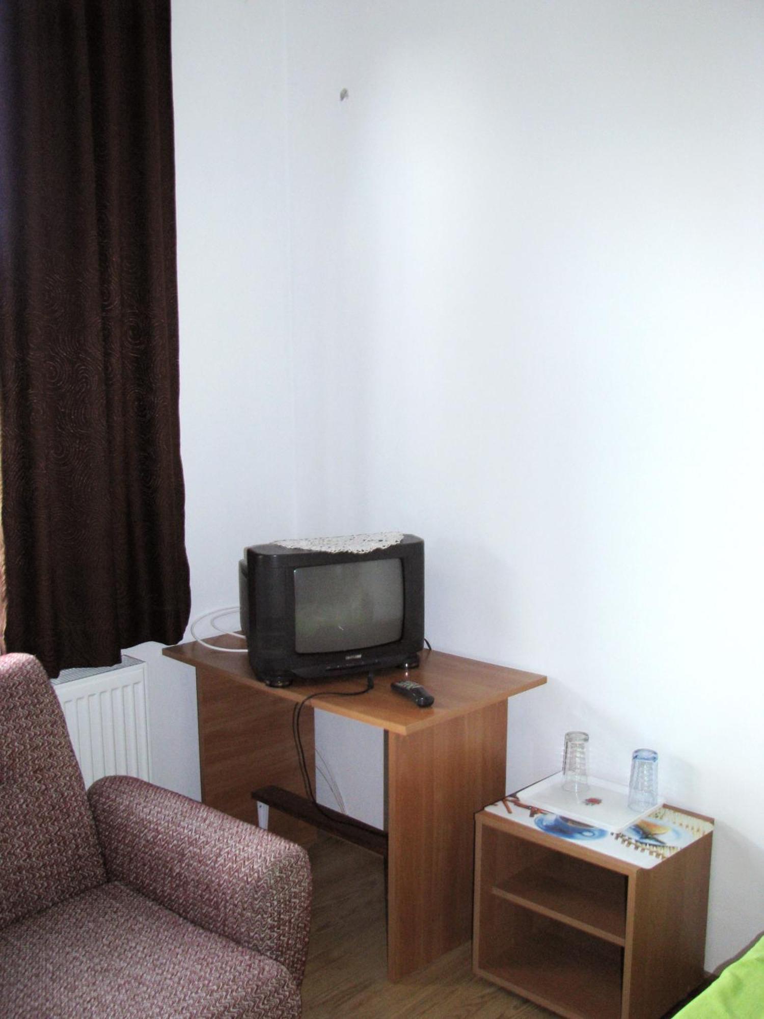 Guest House Familia Samovodene Ngoại thất bức ảnh