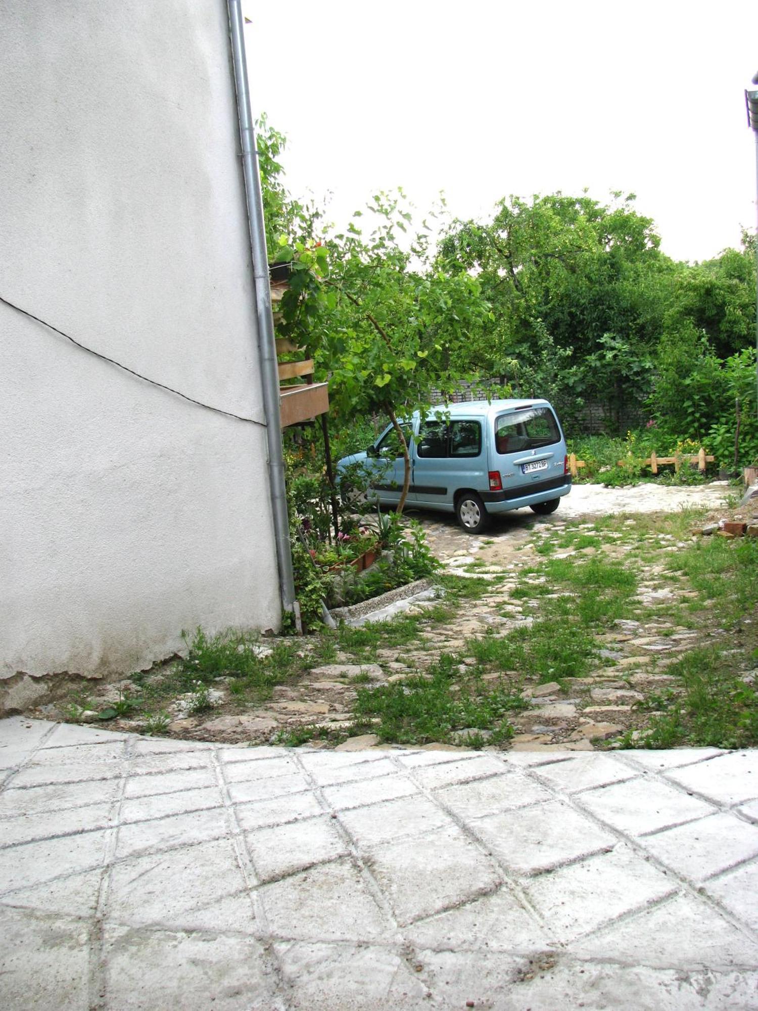 Guest House Familia Samovodene Ngoại thất bức ảnh