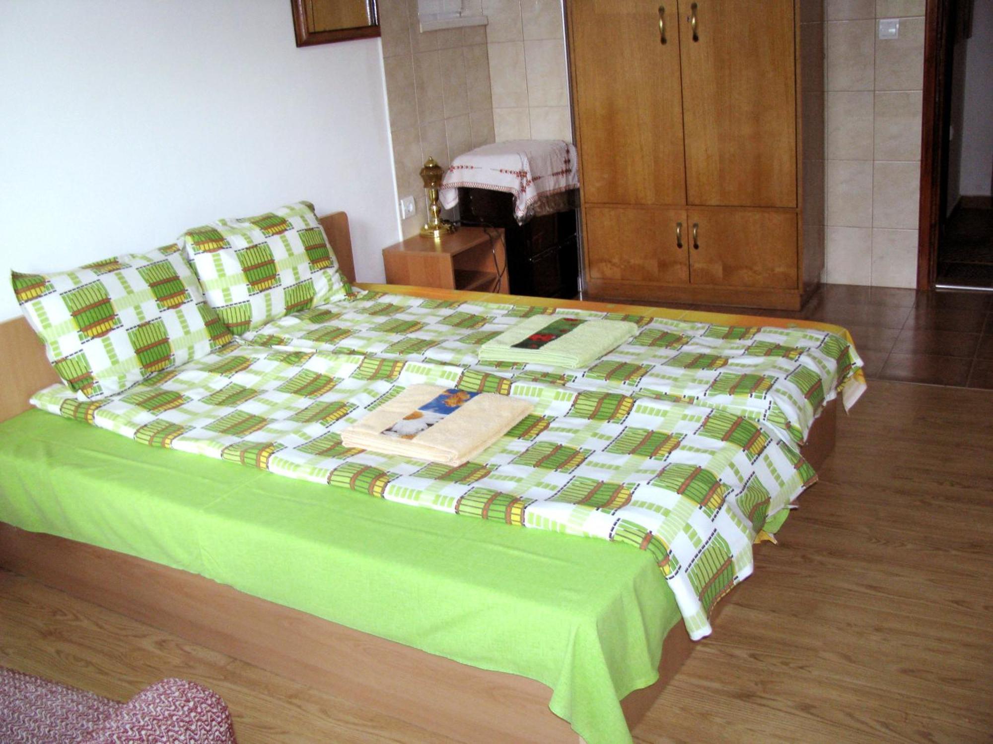 Guest House Familia Samovodene Ngoại thất bức ảnh
